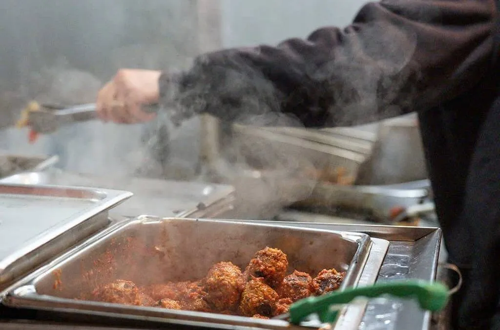 Reasons Why Food Trucks Are Better Than A Sit-Down Restaurant